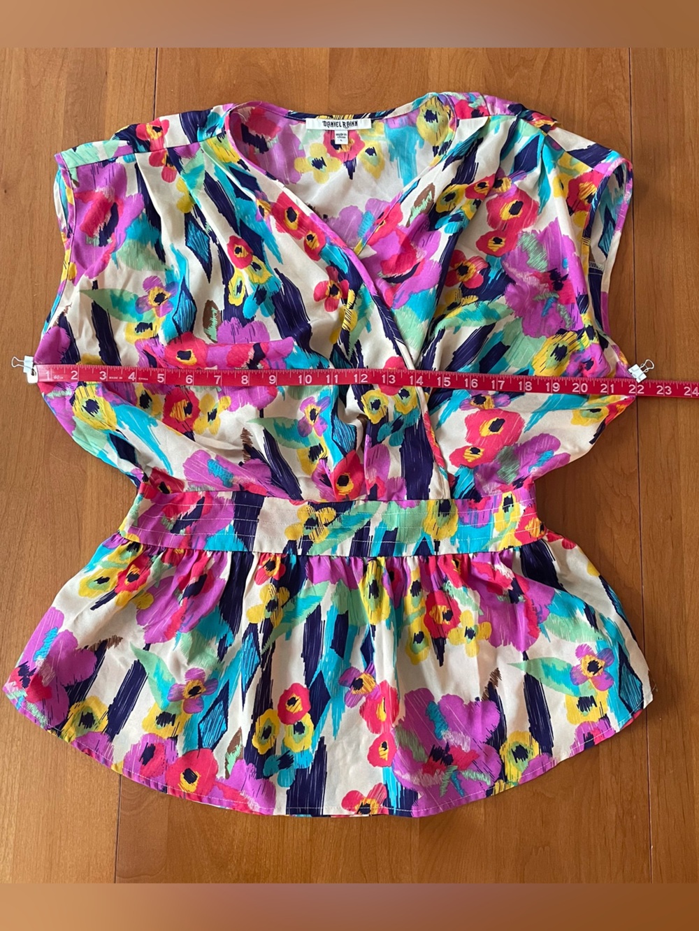 gorgeous daniel rainn top • sz large - Picture 2 of 8